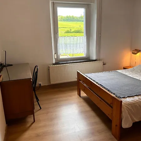 Aux 2 Cerisiers Сasa de vacaciones Virton